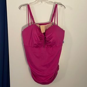 Fitted underwire tankini